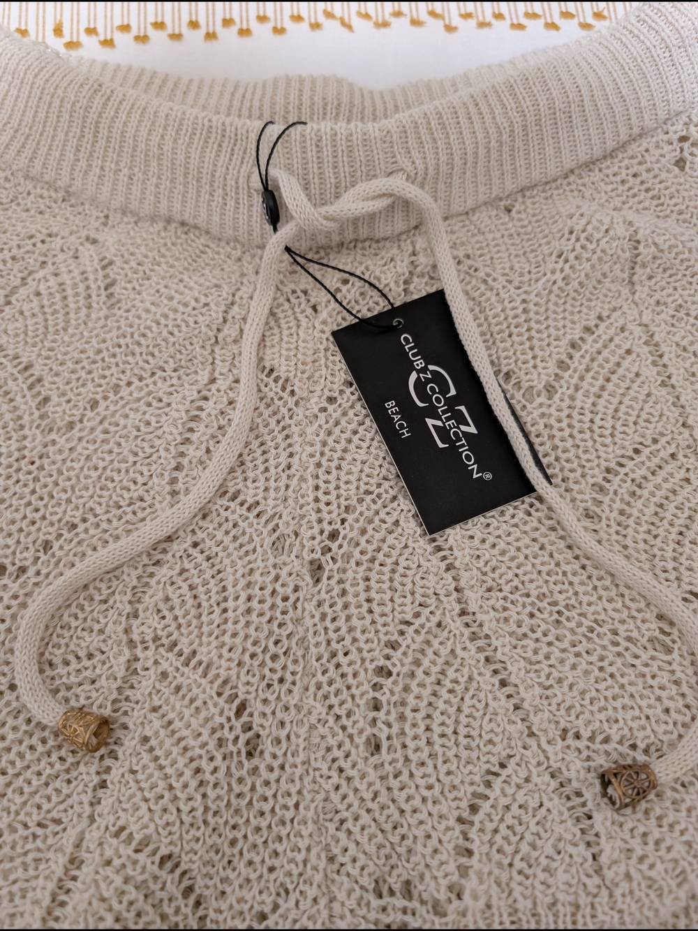 Pool Couture Beige Knit Scallop Hem Women's Shorts - Picture 5 of 6